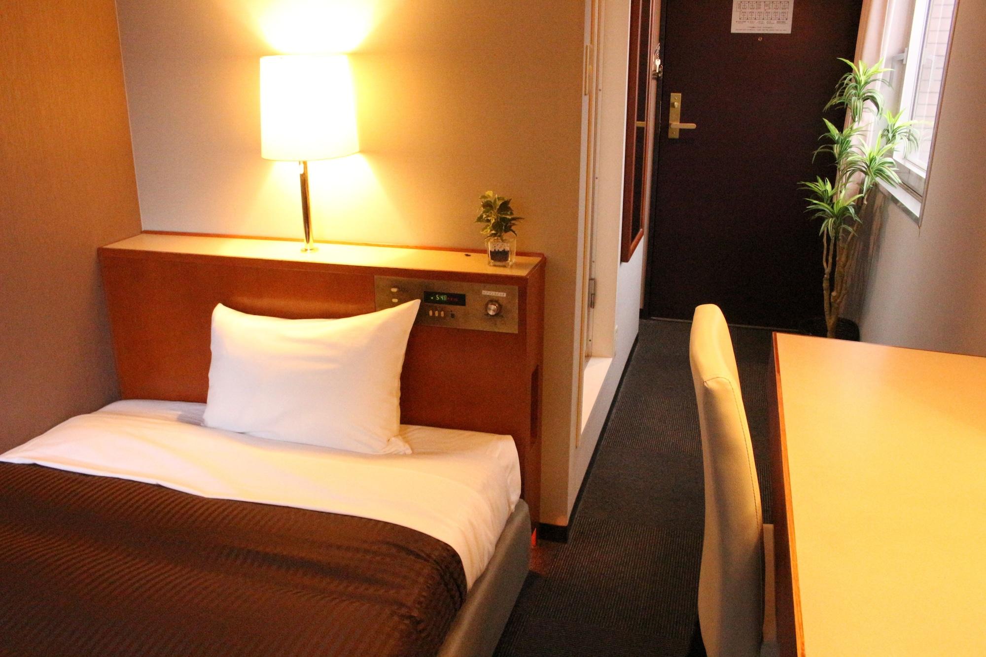 Hotel Livemax Budget Hiratsuka Ekimae Exterior foto