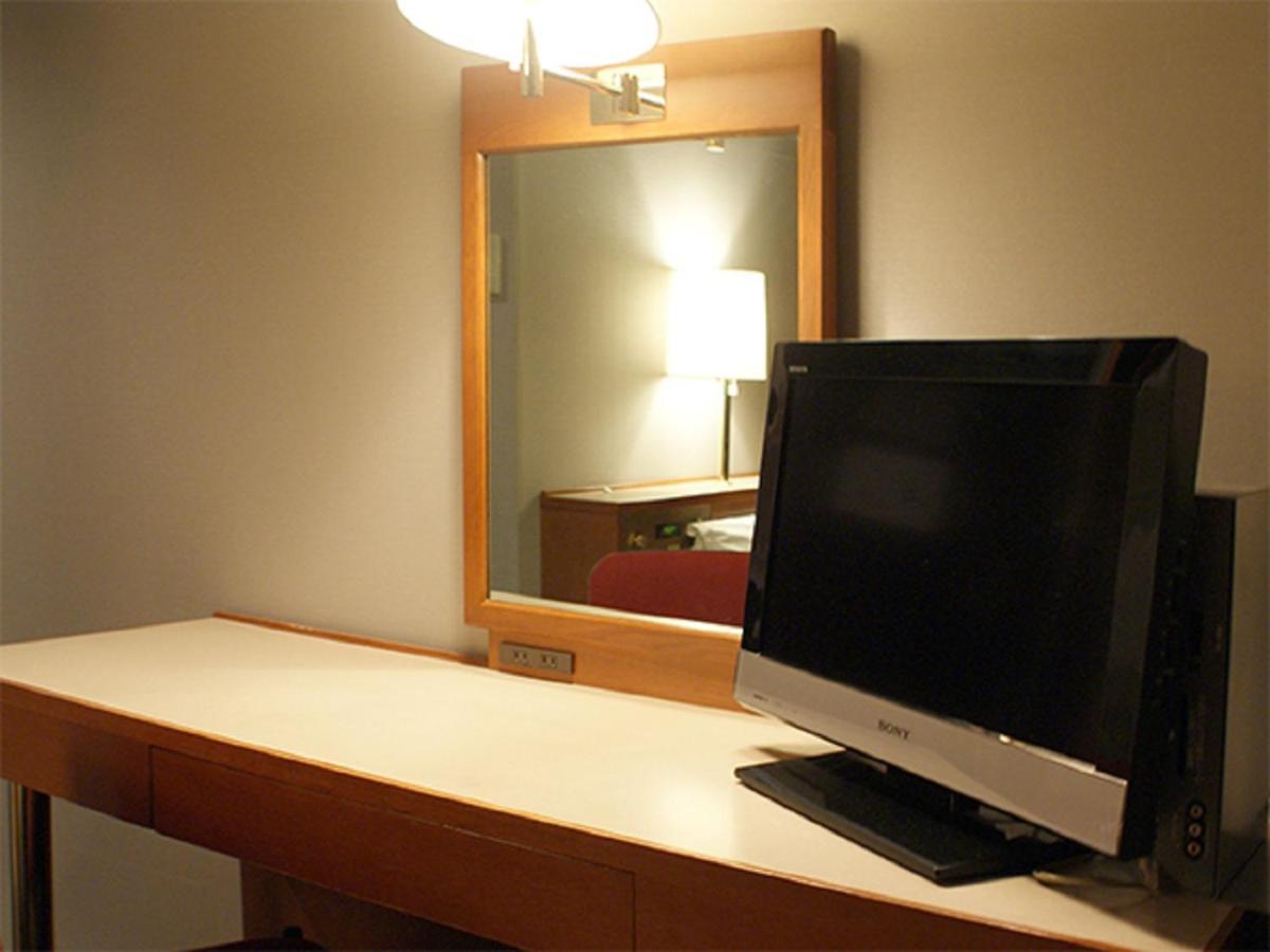 Hotel Livemax Budget Hiratsuka Ekimae Exterior foto