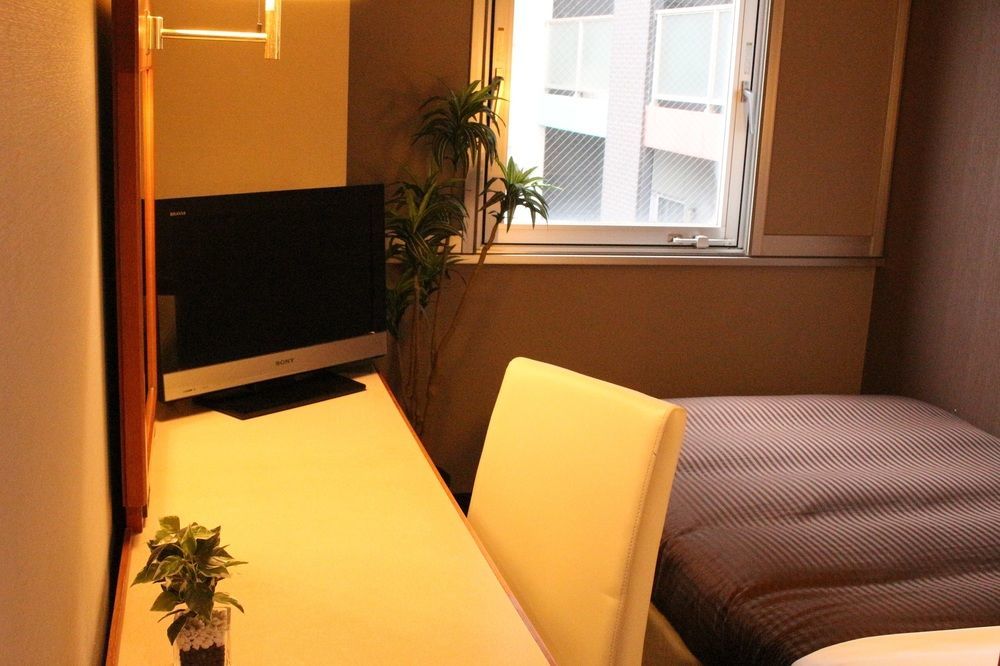 Hotel Livemax Budget Hiratsuka Ekimae Exterior foto